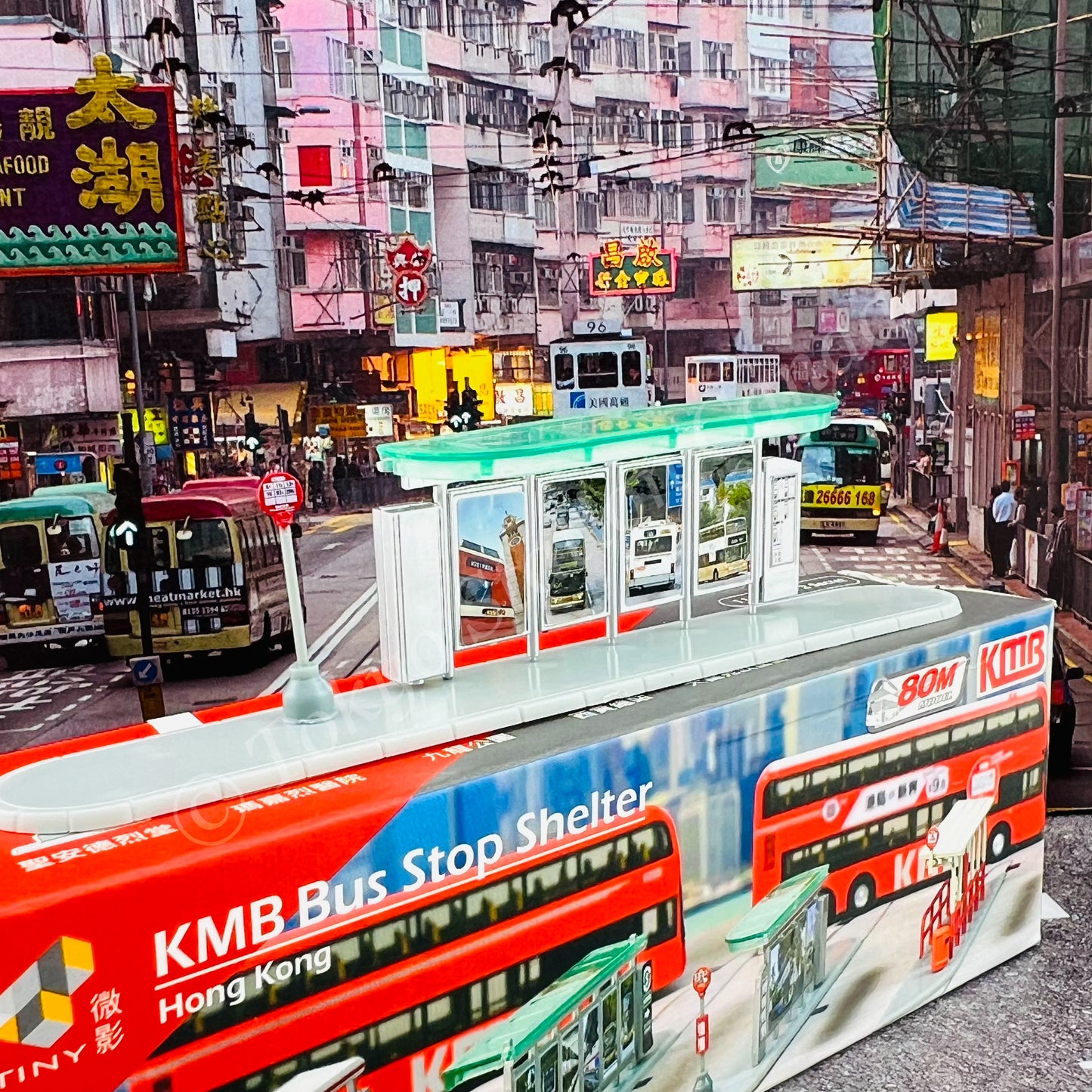 TINY 微影 1/110 KMB Bus Stop Shelter (Millennium City  創紀之城)