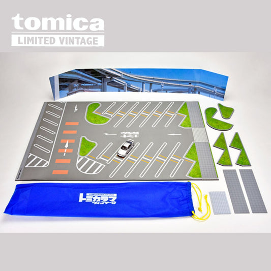 PREORDER TOMYTEC Tomicarama Vintage 14a Daikoku Parking Area Mat C (Includes LV-N Nissan Skyline GT-R) (Approx. Release Date : OCT 2026 subject to manufacturer's final decision)