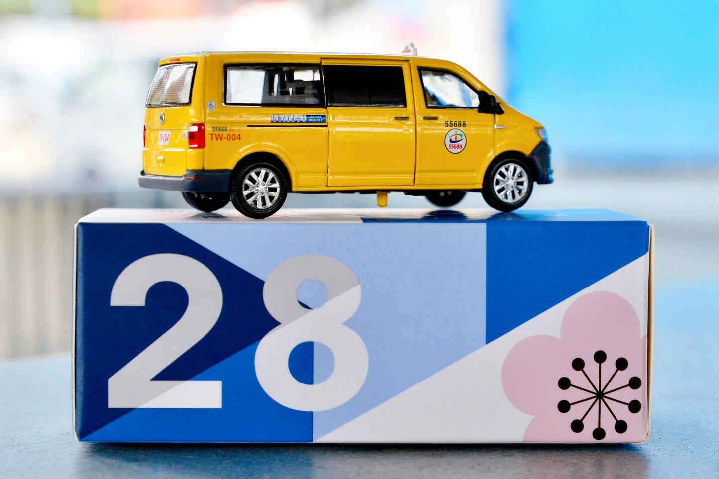 TINY 微影 Volkswagen T6 Transporter Taiwan Taxi ATC64562