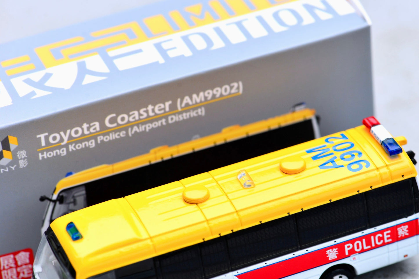 TINY 微影 Toyota Coaster B59 Police APT (AM9902) Limited Edition