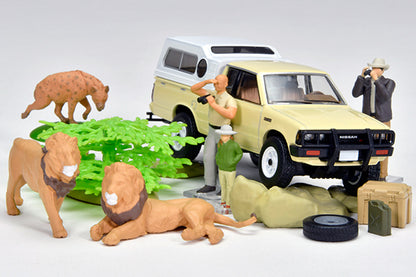 PREORDER Kaiyodo x Tomica Limited Vintage DioColle 64 #CarSnap 32a Safari 4 (Nissan Truck 4x4 King Cab Included) (Approx. Release Date : JULY 2026 subject to manufacturer's final decision)