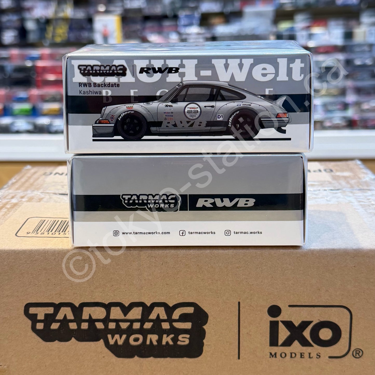 TARMAC WORKS 1/64 RWB Backdate Kashiwa SPECIAL EDITION FOR 7-ELEVEN TAIWAN 2026 T64-046-KA