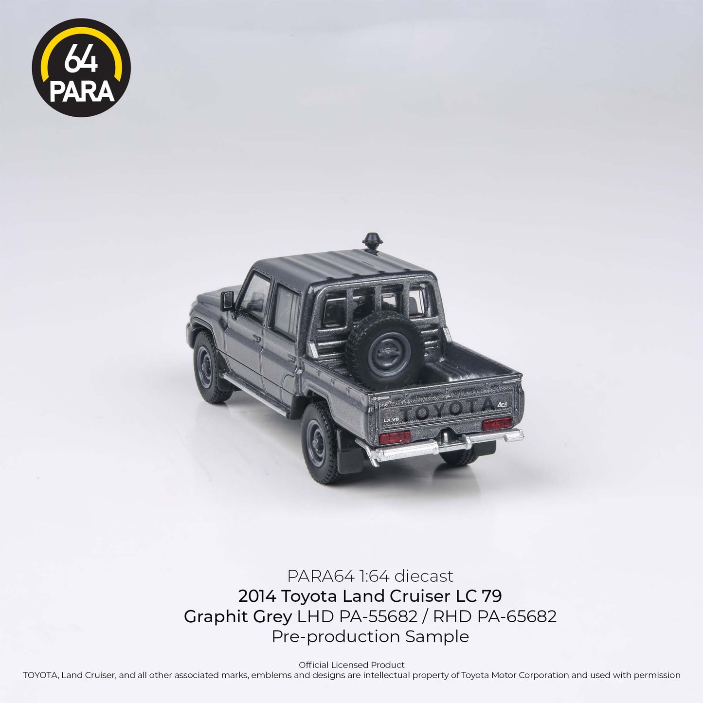 PARA64 1/64 2014 Toyota Land Cruiser Dbl Cab LC79 Graphite Grey LHD PA-55682