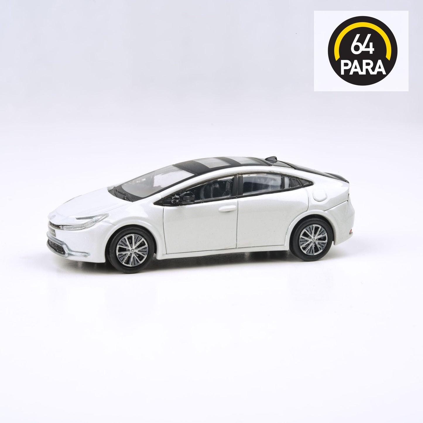 PARA64 1/64 2023 Toyota Prius – Wind Chill White PA-55604