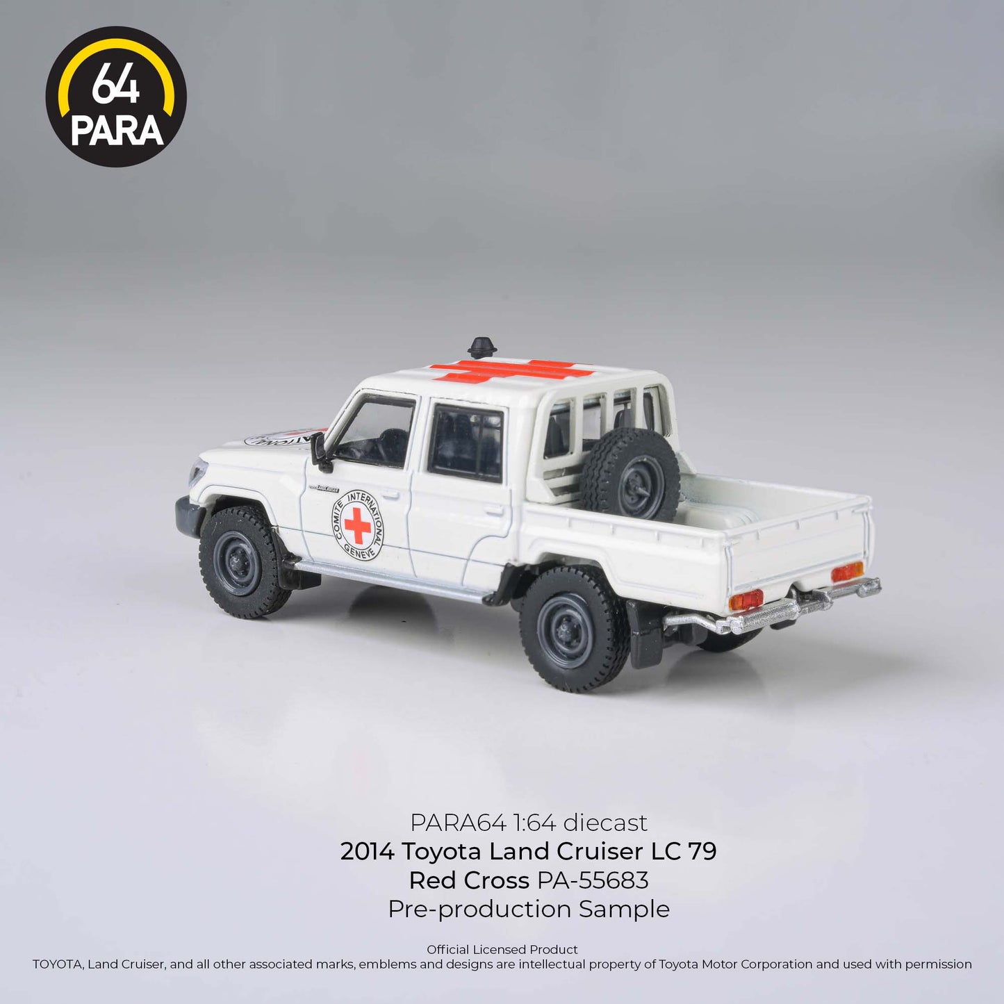 PARA64 1/64 2014 Toyota Land Cruiser Double Cab Pickup LC79 LHD PA-55683