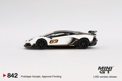 MINI GT 1/64 Lamborghini Aventador SVJ 63  Bianco Asopo MGT00842-BL