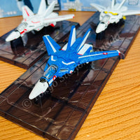 Tomica Premium Unlimited Super Dimension Fortress Macross VF-1J Valkyrie (Maximilian Genus)