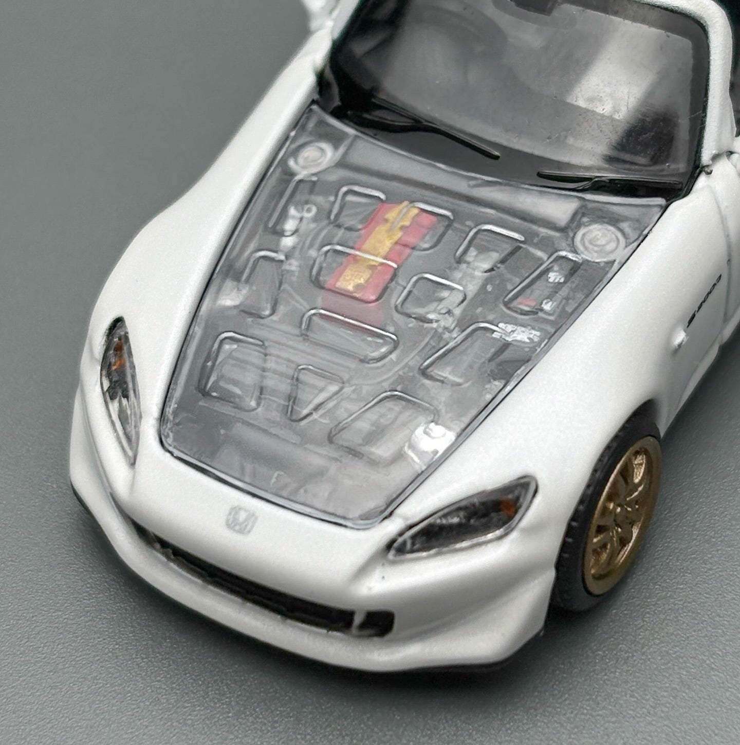 PREORDER Motorhelix 1/64 Honda S2000 TYPE S Platinum White Pearl M65108 (Approx. Release Date: Q4 2025 and subject to the manufacturer's final decision)