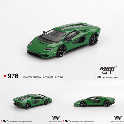 MINI GT 1/64 Lamborghini Countach LPI 800-4 Verde Medio MGT00976