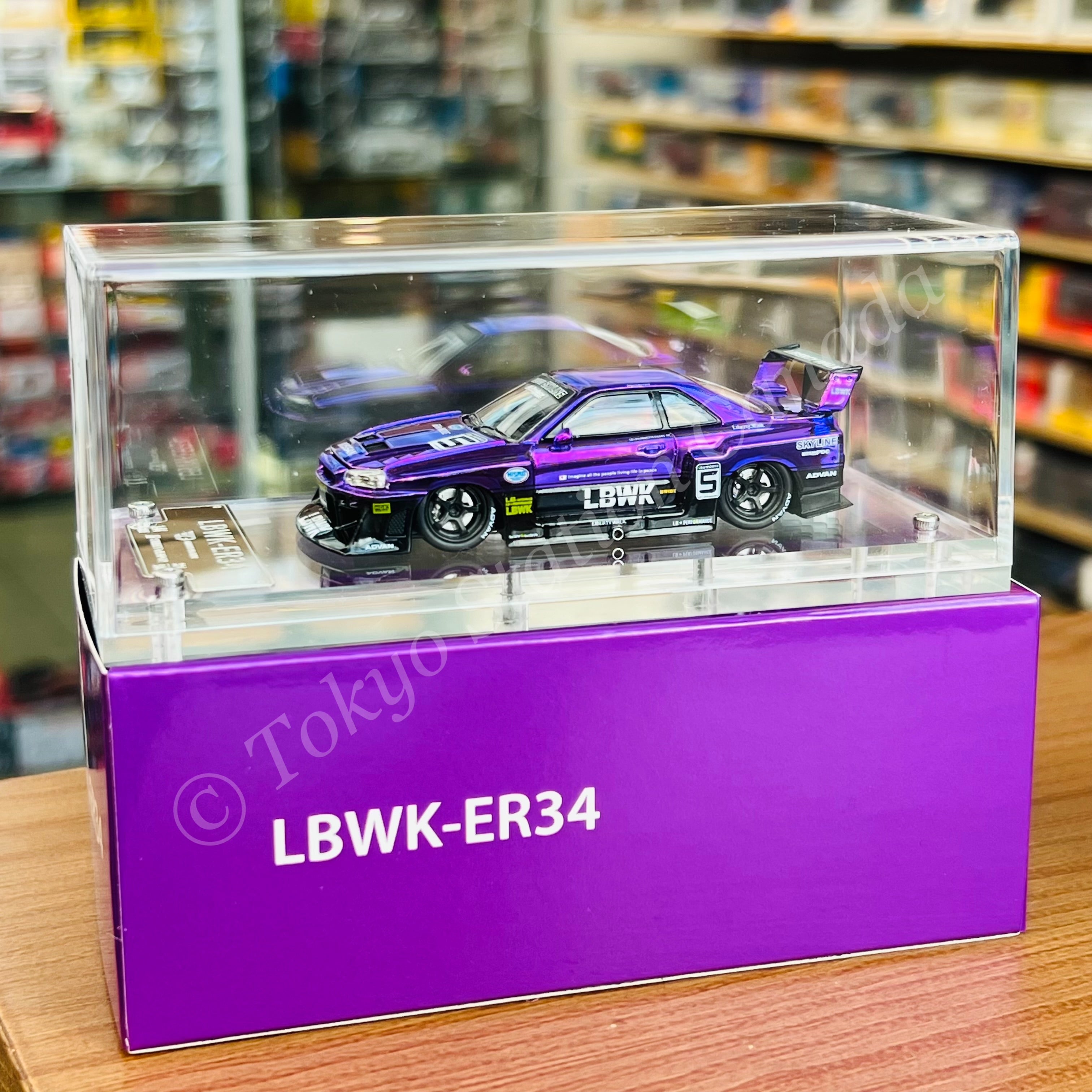 Street Weapon 1/64 LBWK ER34 Chrome Purple – Tokyo Station