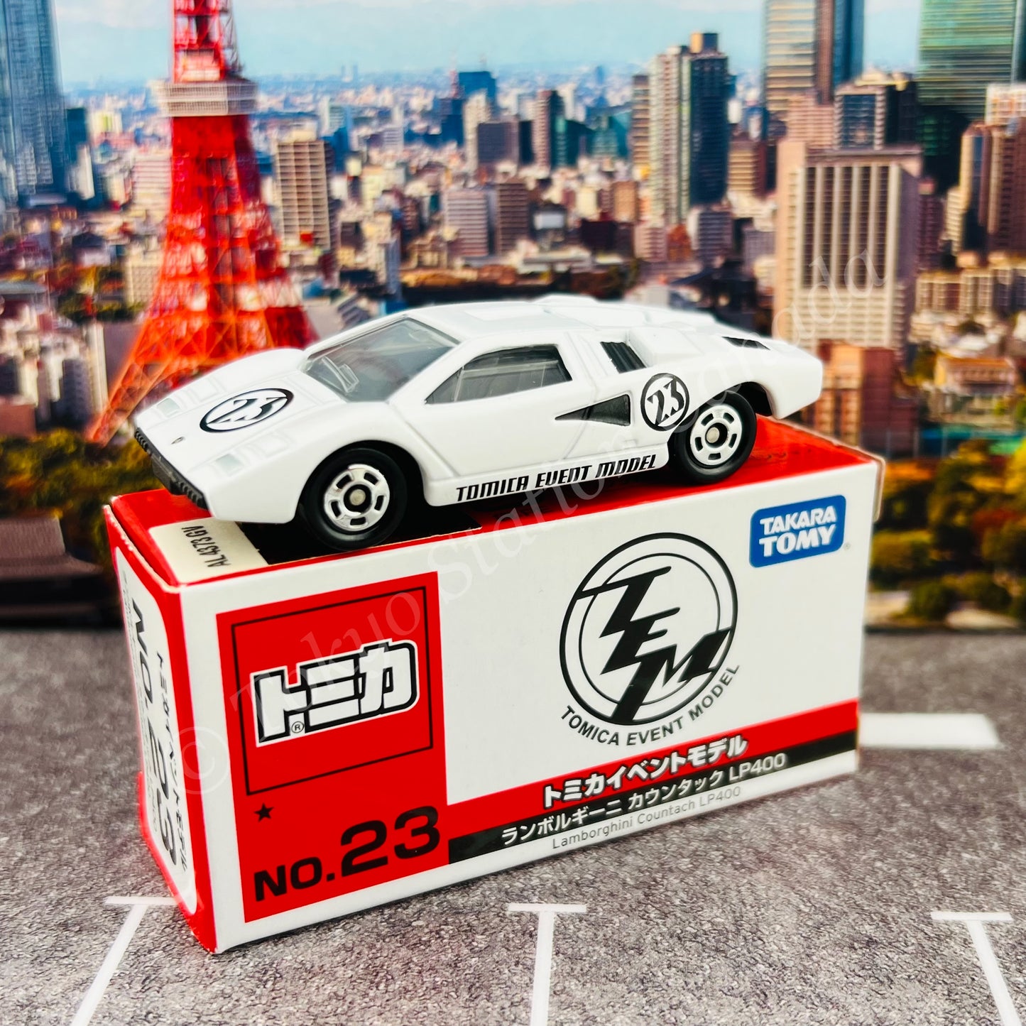 TOMICA EVENT MODEL NO.23 Lamborghini Countach LP400 White