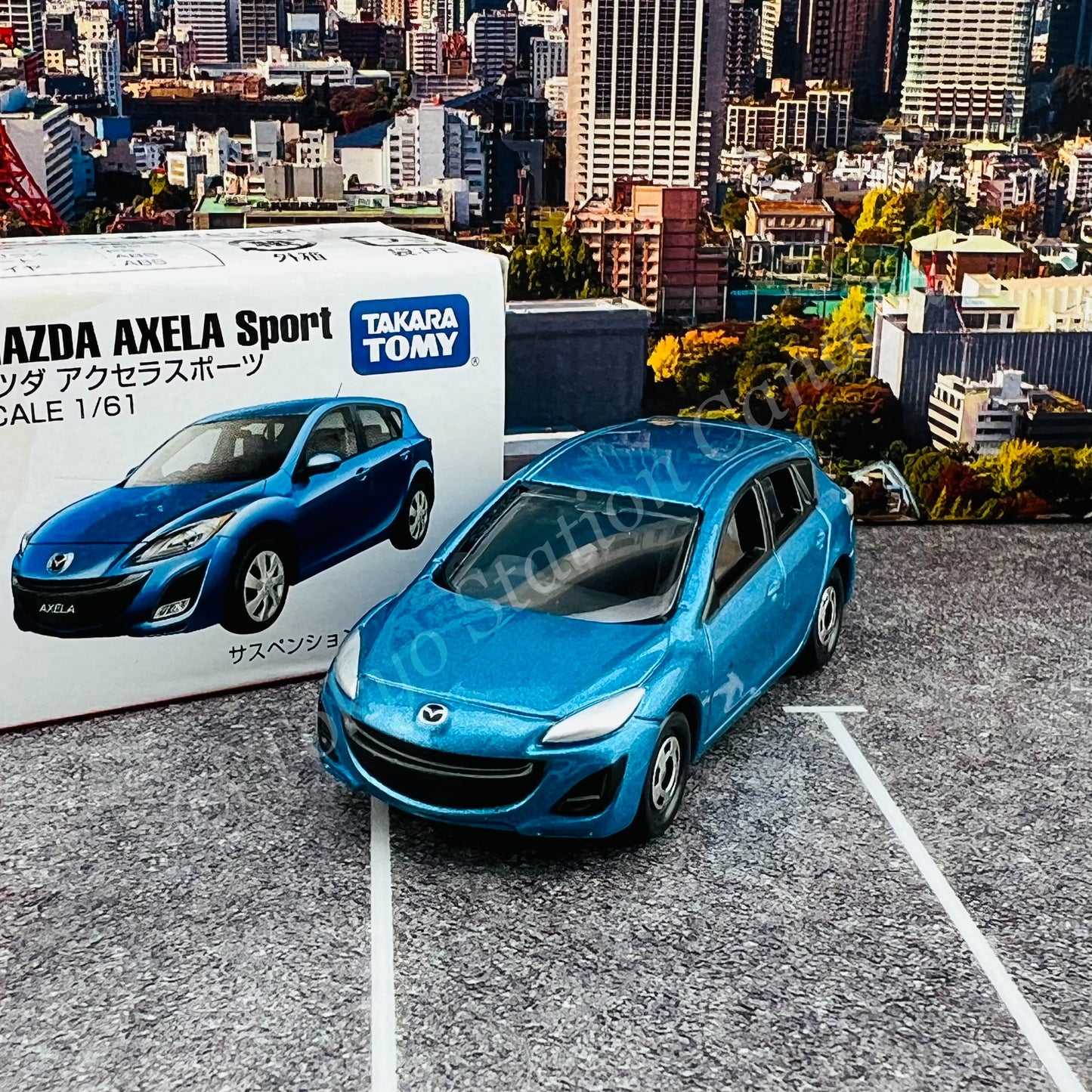 TOMICA 62 Mazda AXELA Sport