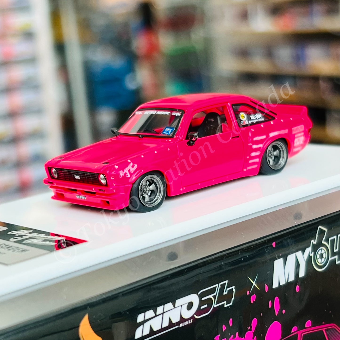 INNO64-R 1/64 RESIN FORD ESCORT MK2 PANDEM "EMOTION" RETRO HAVOC IN64R-MK2P-ERV