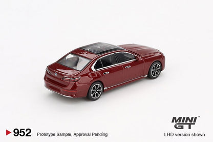 MINI GT 1/64 BMW i7 xDrive60 Aventurin MGT00952-L