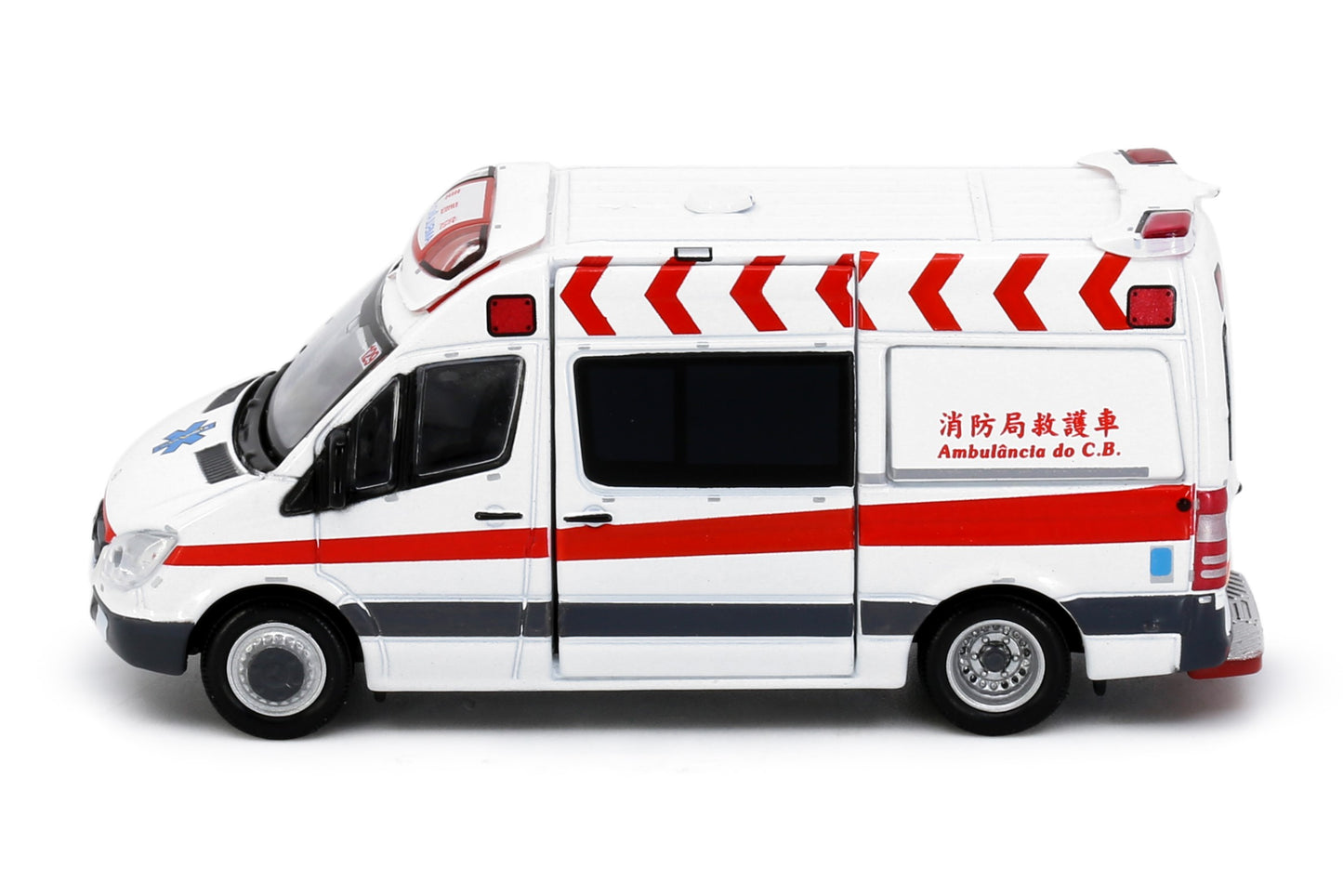 TINY 微影 MC28 Mercedes-Benz Sprinter Macau Ambulance (White) ATCMC64001