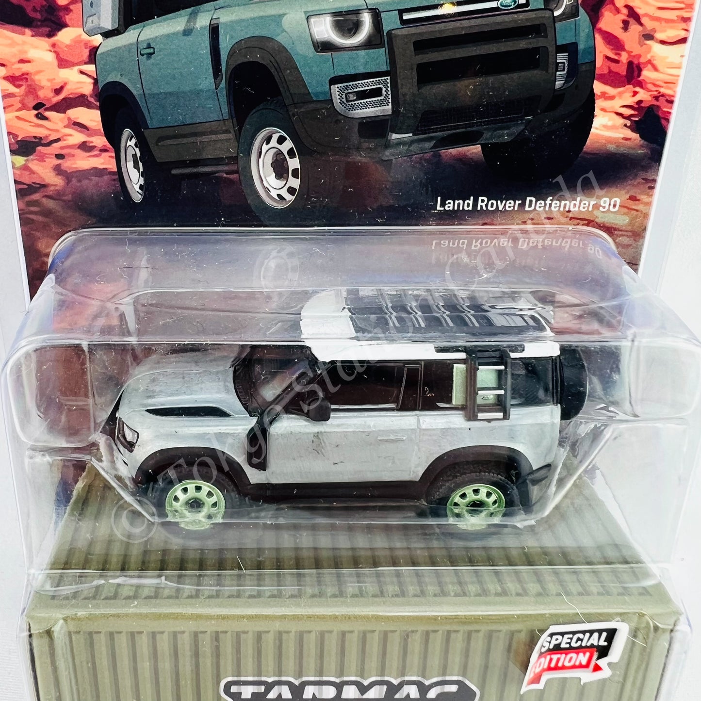 *CHASE CAR* TARMAC WORKS GLOBAL64 Land Rover Defender 90 Green Metallic "2021 HK Toycar Salon Edition" T64G-019-GR