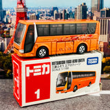 TOMICA 1 Mitsubishi FUSO AERO QUEEN