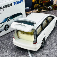 TOMICA 27 Mitsubishi Grandis