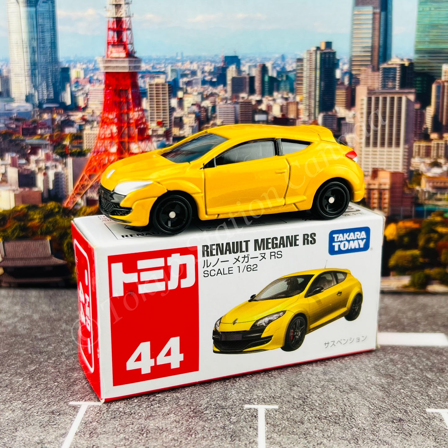 TOMICA 44 RENAULT MEGANE RS