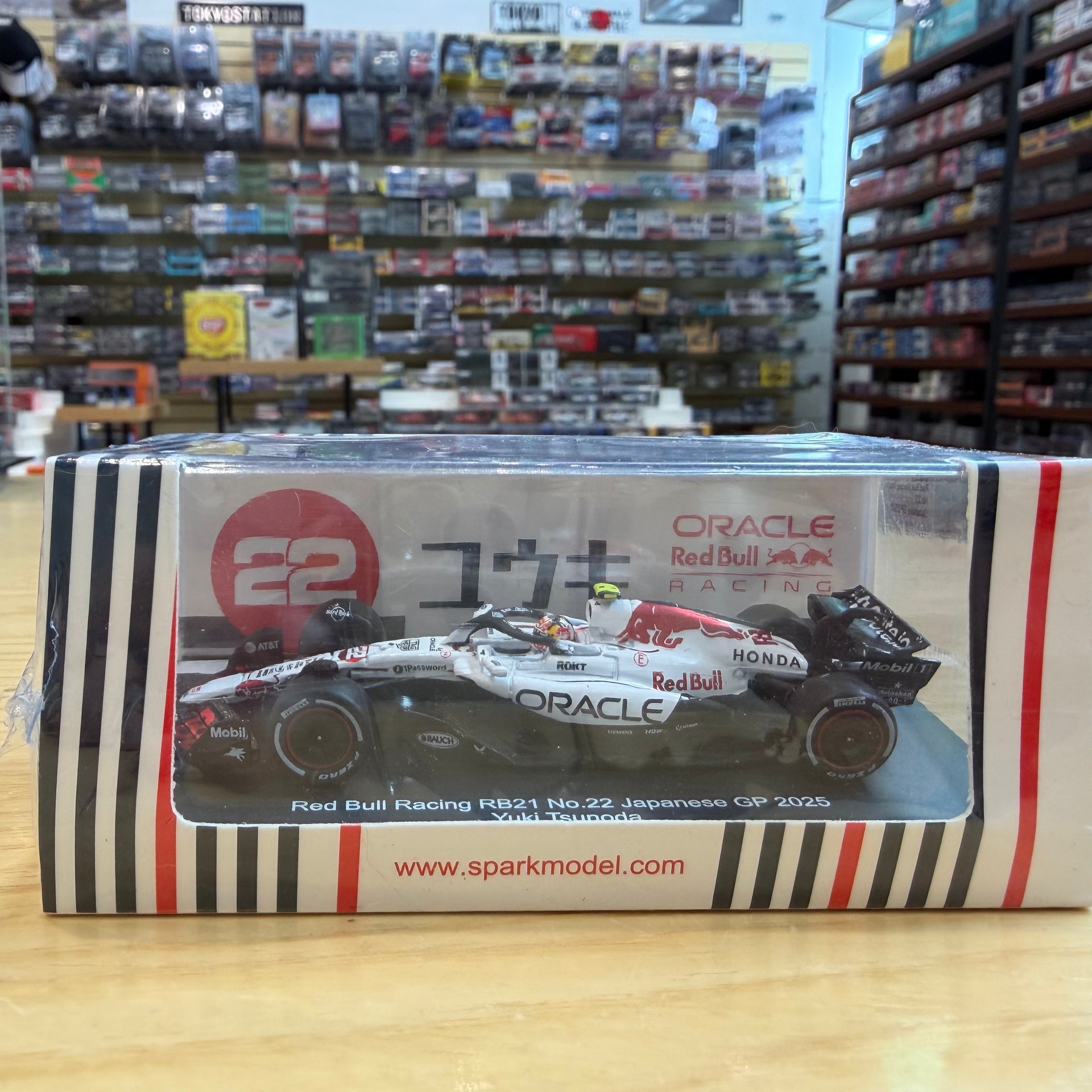 SPARK 1/64 Red Bull Racing RB21 No.22 Oracle Red Bull Racing
