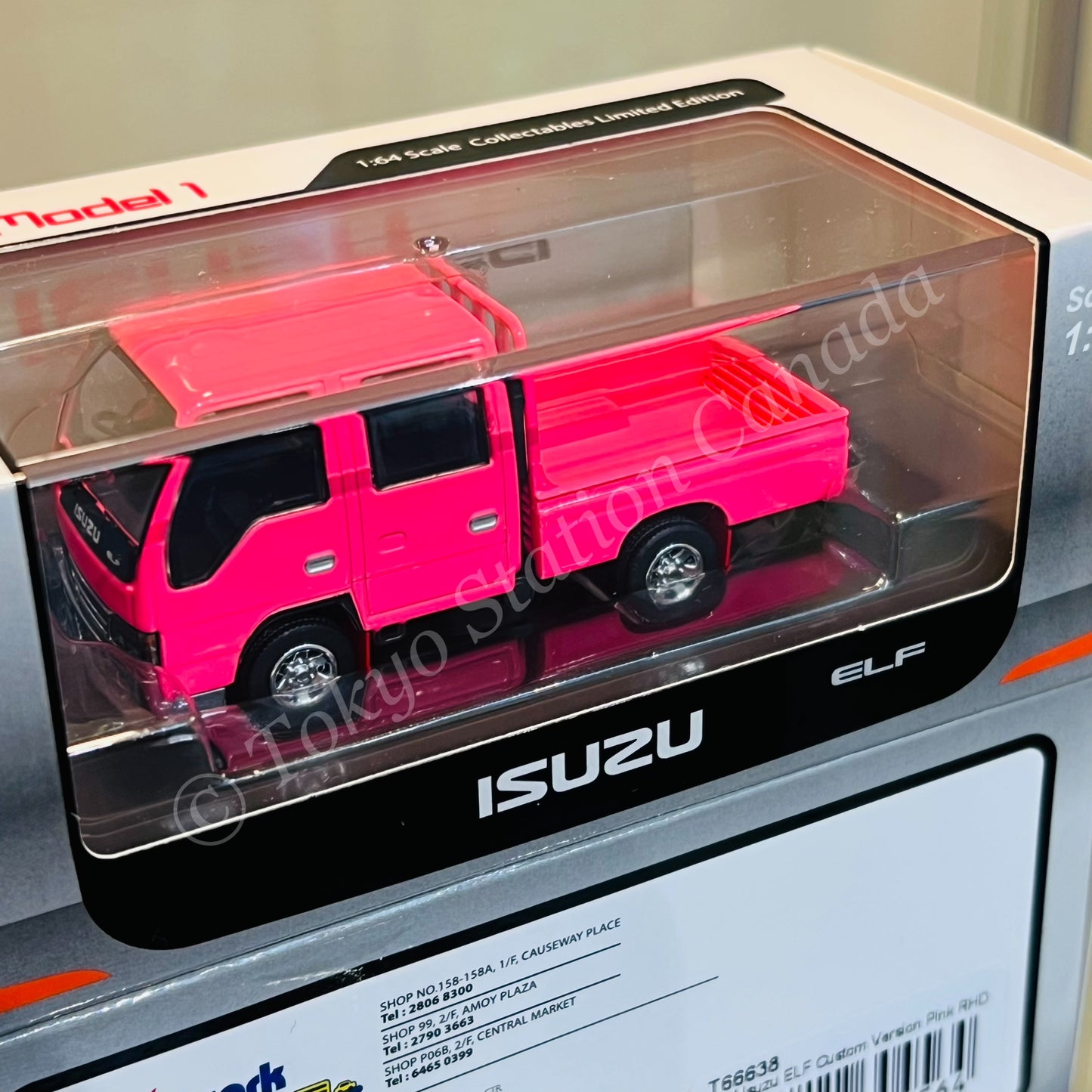 Model 1 1/64 Isuzu ELF Custom Version Pink RHD T66638