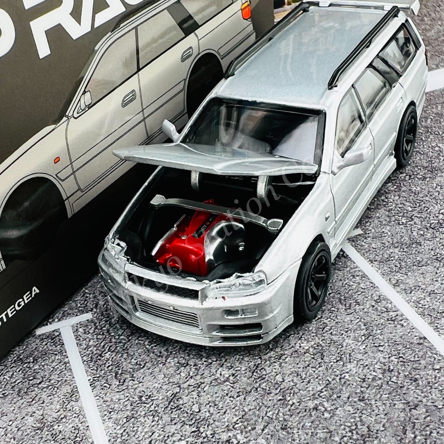 POPRACE 1/64 Nissan Stagea Silver PR64-NR34-STSIL