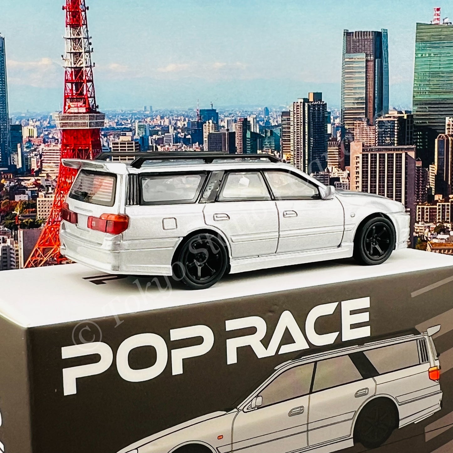 POPRACE 1/64 Nissan Stagea Silver PR64-NR34-STSIL