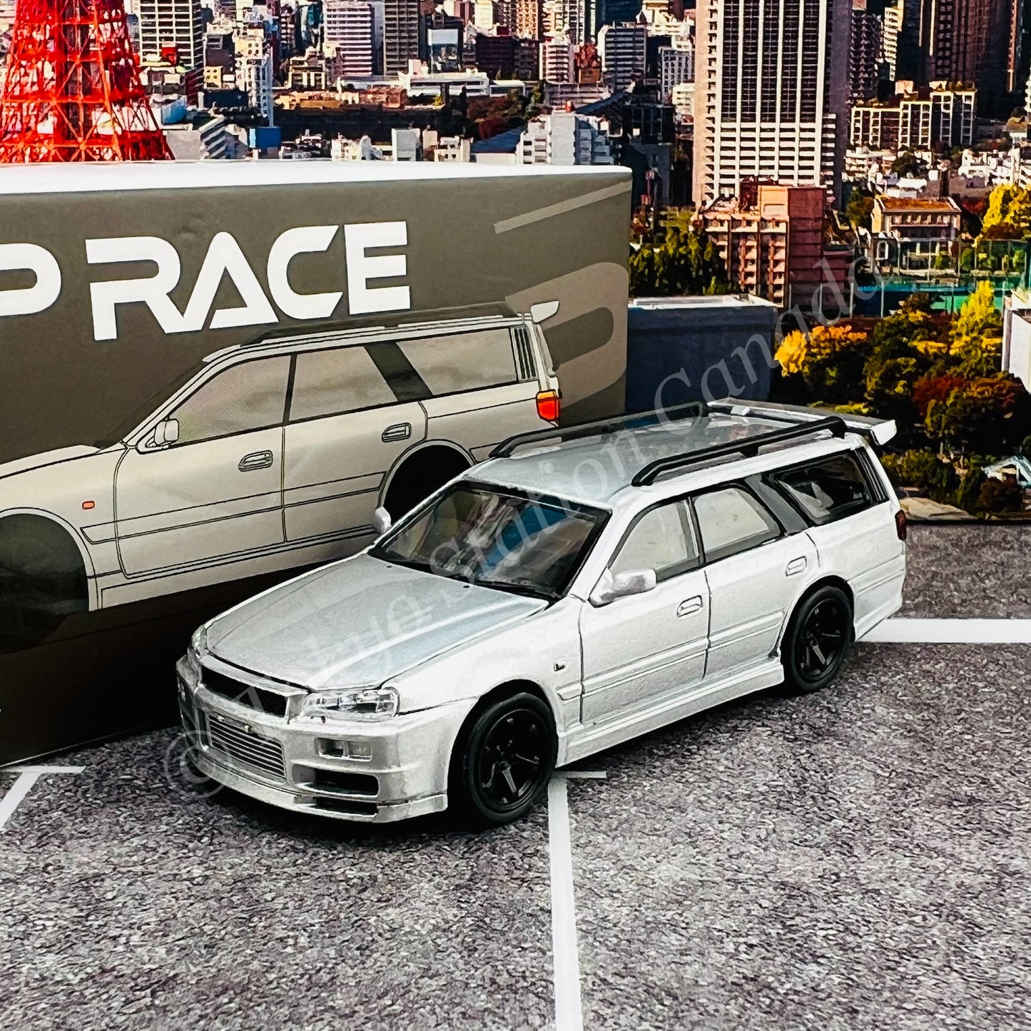 POPRACE 1/64 Nissan Stagea Silver PR64-NR34-STSIL