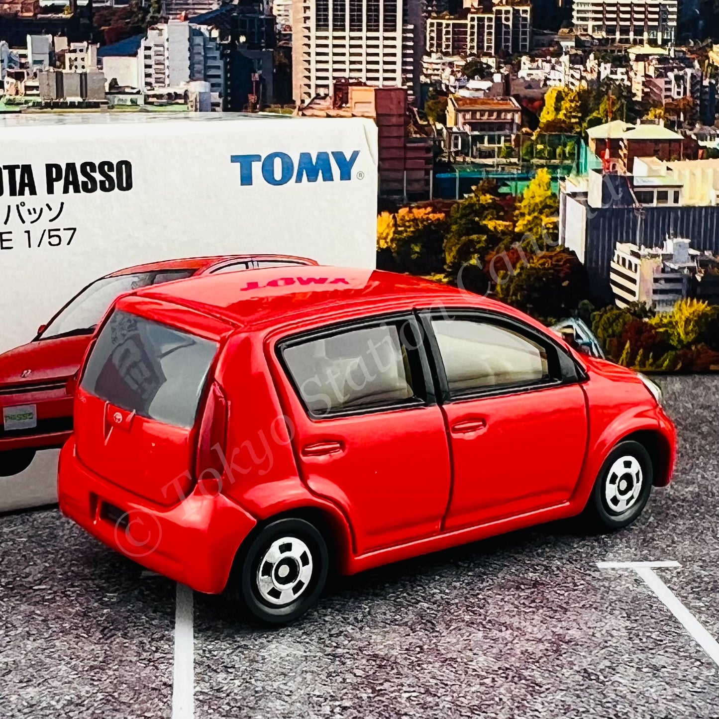 TOMICA 82 TOYOTA PASSO