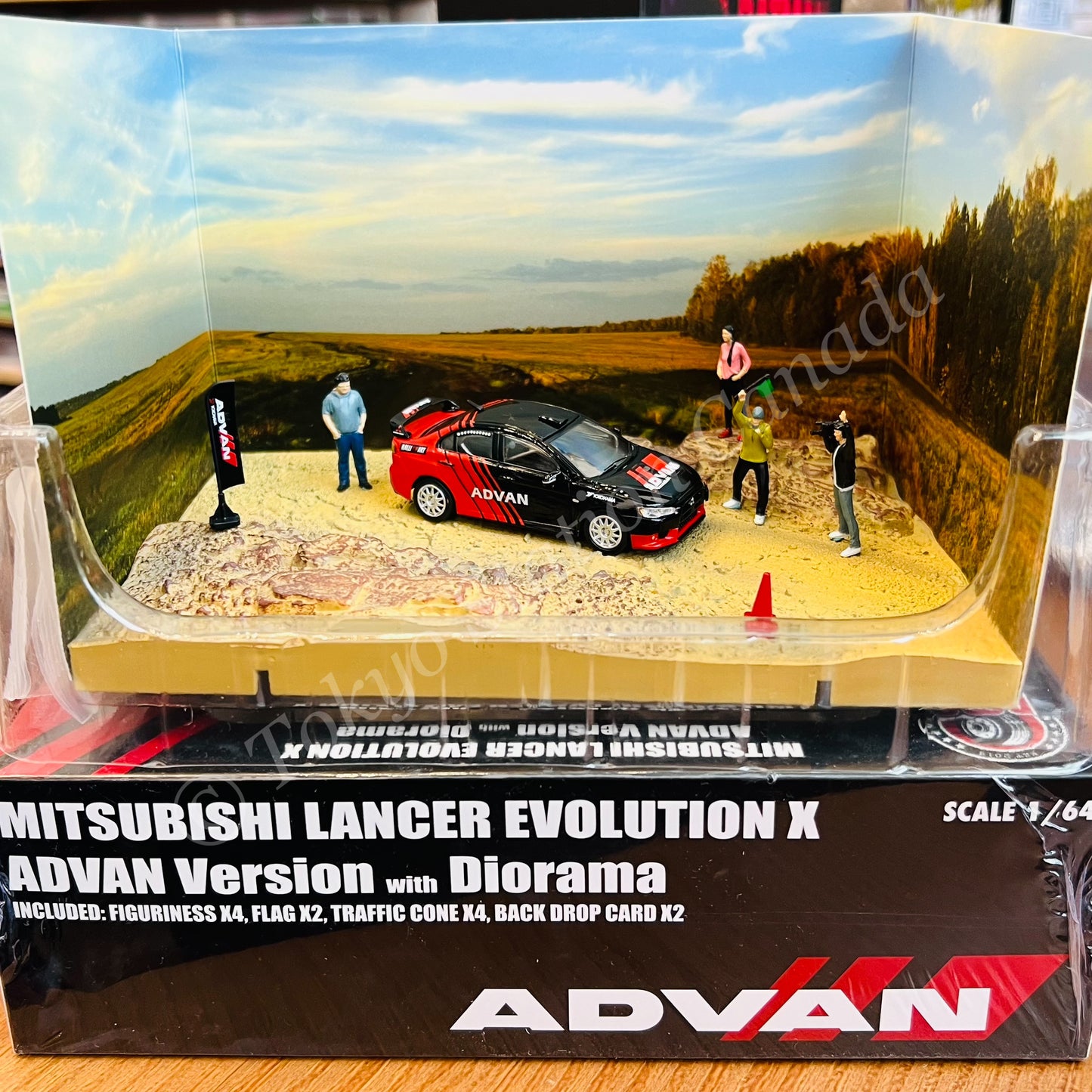 BM CREATIONS JUNIOR 1/64 Mitsubishi Lancer EVO X Advan RHD with Mud Diorama Christmas Version 64B0248