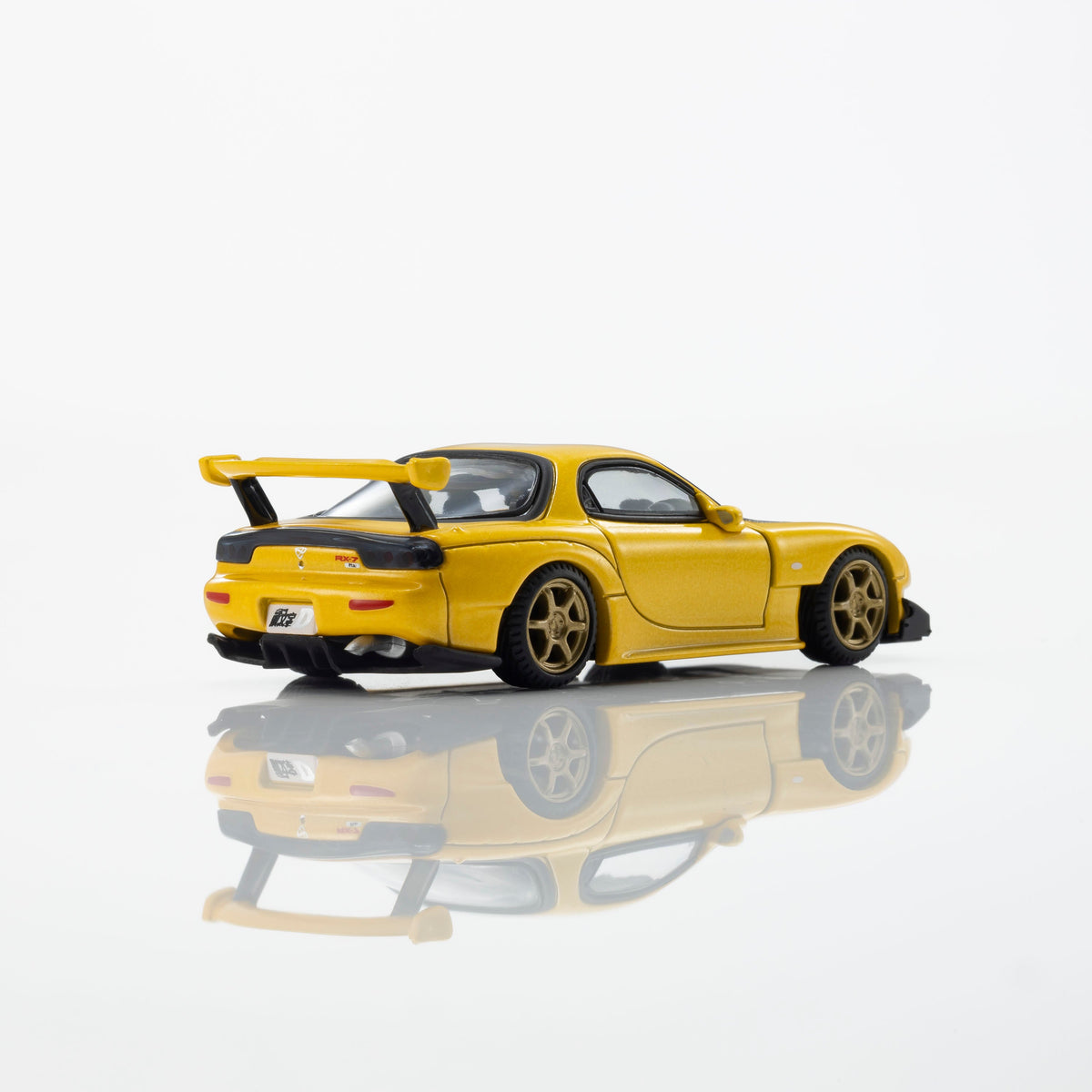 PREORDER KYOSHO 1/64 INITIAL D / MAZDA RX-7 (FD3S) with LED 07133LB (Approx. Release Date: Q1 2027 and subject to the manufacturer's final decision)