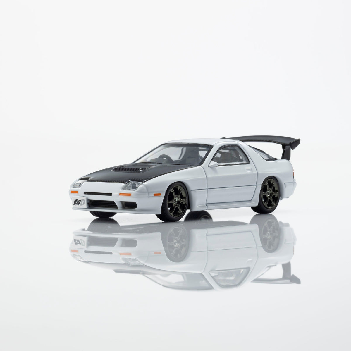PREORDER KYOSHO 1/64 INITIAL D / MAZDA SAVANNA RX-7 (FC3S) with LED 07133LC (Approx. Release Date: Q1 2027 and subject to the manufacturer's final decision)