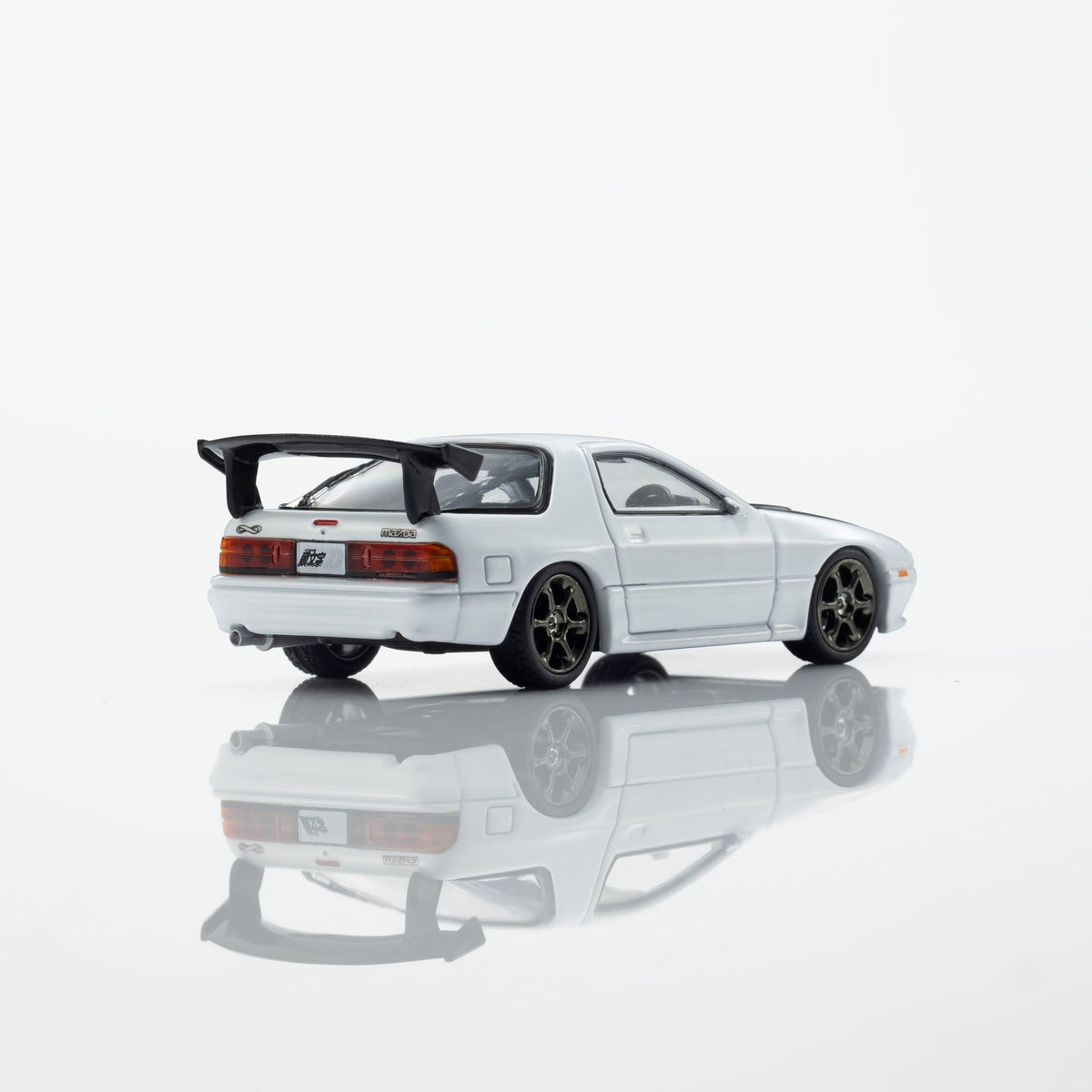 PREORDER KYOSHO 1/64 INITIAL D / MAZDA SAVANNA RX-7 (FC3S) with LED 07133LC (Approx. Release Date: Q1 2027 and subject to the manufacturer's final decision)