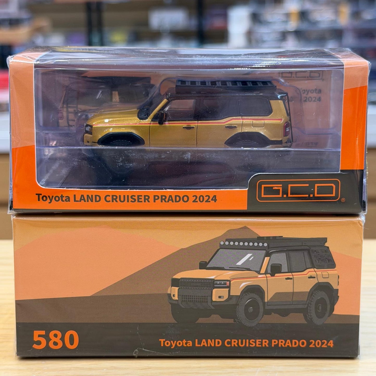 GCD 1/64 Toytoa LAND CRUISER PRADO 2024 GOLD KS-075-580