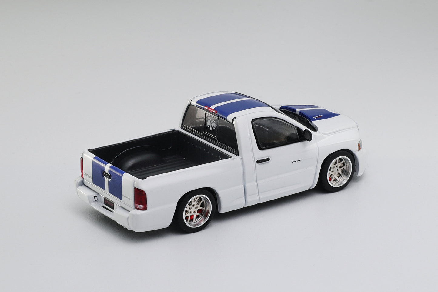 Shoom64 by GCD 1/64 2003 RAM SRT-10 LHD WHITE SHOOM-103-005