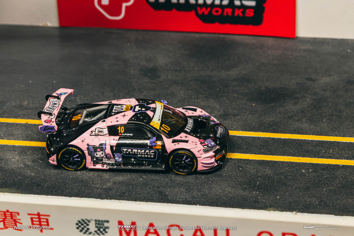 TARMAC WORKS HOBBY64 1/64 Audi R8 LMS GT3 evo II Macau GT Cup - FIA GT World Cup 2024 Uno Racing Adderly Fong Model Car + Trading Cards Combo Set T64-043-24MGP10