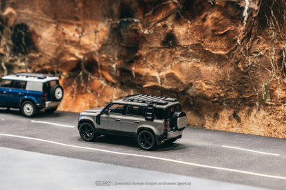 TARMAC WORKS GLOBAL64 1/64 Land Rover Defender 110 Grey Metallic T64G-020-GY