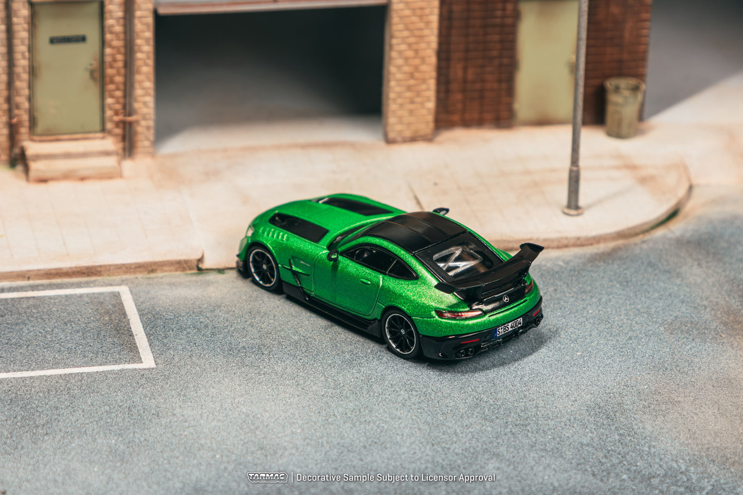 TARMAC WORKS GLOBAL64 1/64 Mercedes-Benz AMG GT Black Series Green T64G-042-GR