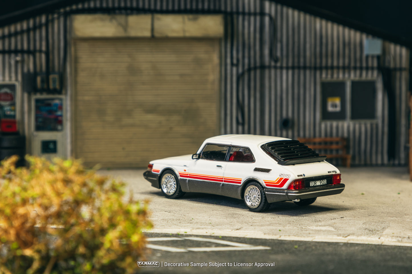 TARMAC WORKS GLOBAL64 1/64 Saab 900 Turbo White T64G-056-WH