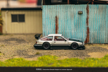 TARMAC WORKS GLOBAL64 1/64 Toyota Sprinter Trueno AE86 Widebody by Jon Sibal White / Black Model Car + Trading Cards Combo Set T64G-060-WB