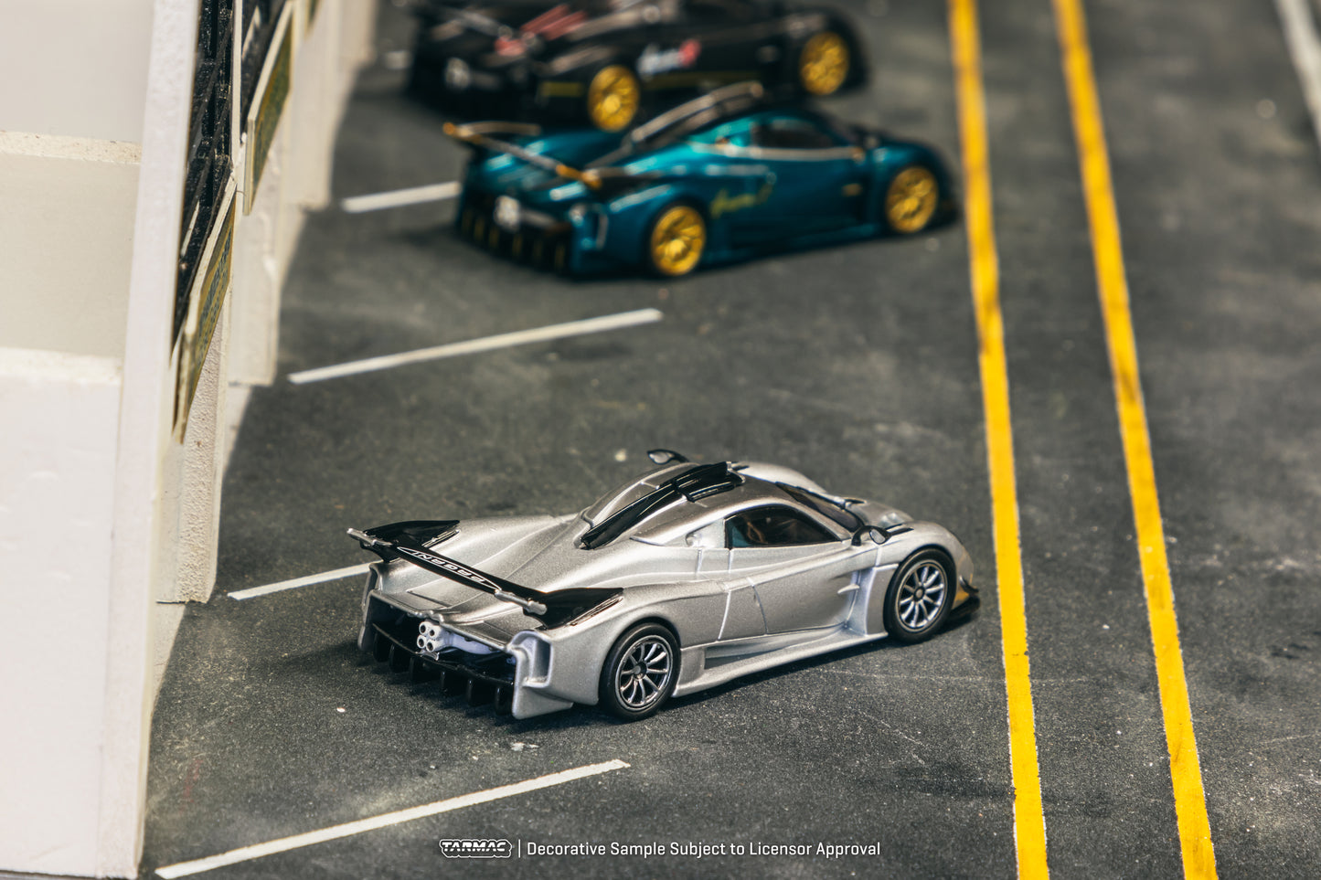 TARMAC WORKS GLOBAL64 1/64 Pagani Huayra R Satin Silver T64G-TL035-SL