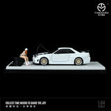 TIME MICRO 1/64 Nissan GTR R34 White with Carbon Bonnet and Figurine