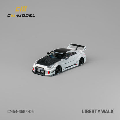 CM MODEL 1/64 Nissan LBWK 35GT-RR White carbon fiber CM64-35RR-06