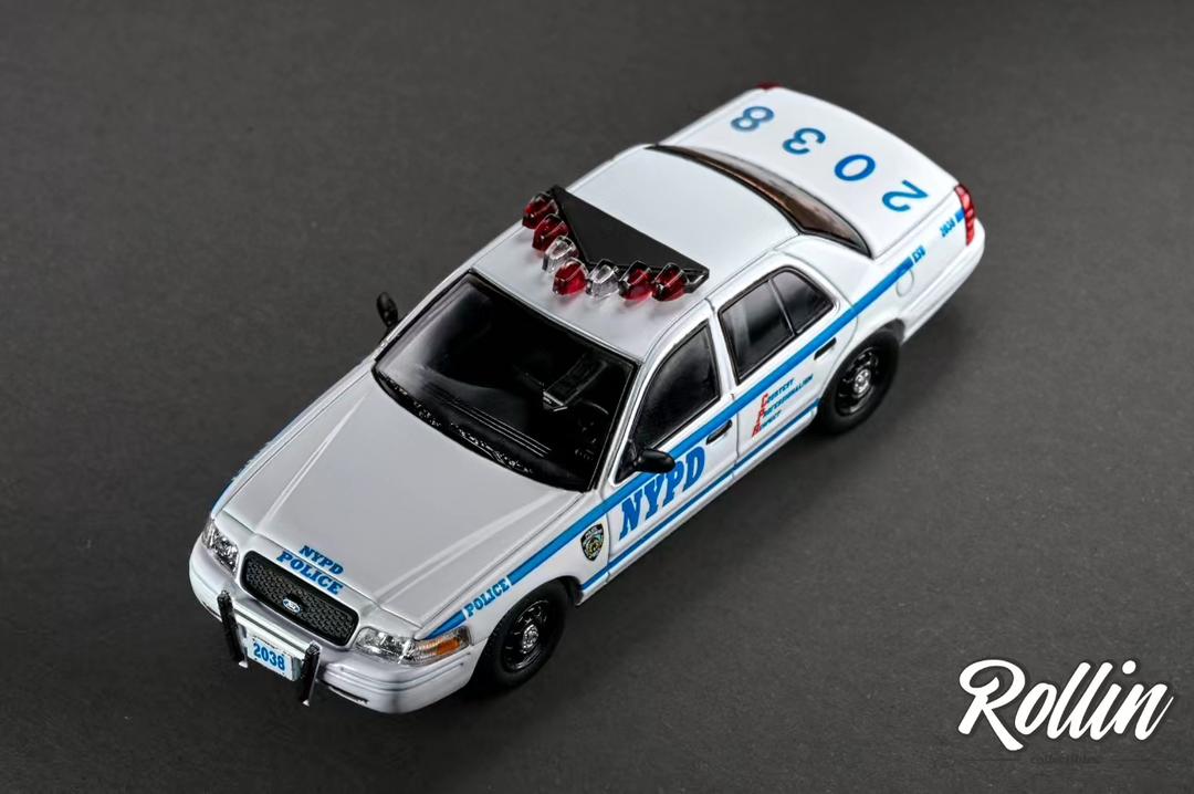 Rollin 1/64 Ford CV Victoria Crown - NYPD New York City Police Car