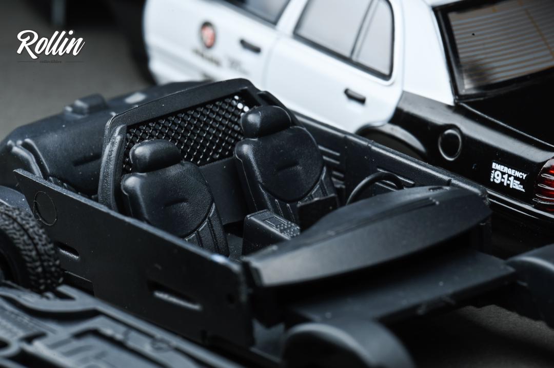 Rollin 1/64 Ford CV Victoria Crown - LAPD Los Angeles Police Car