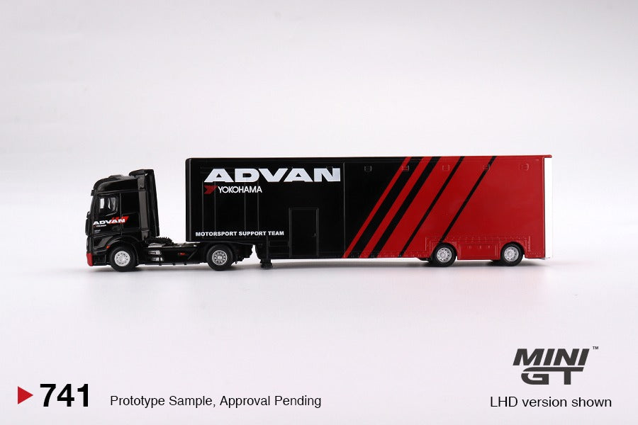 MINI GT 1/64 Mercedes-Benz Actros w/ Racing Transporter 