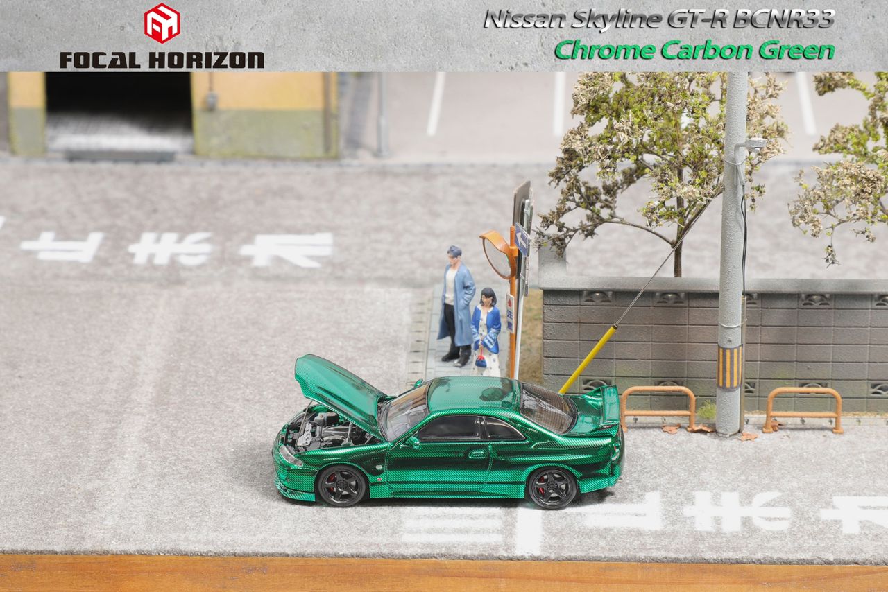 FOCAL HORIZON 1/64 Nissan GT-R R33 Chrome Green with Open Hood