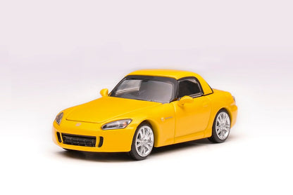 MOTORHELIX 1/64 Honda S2000 (AP2) - Indy Yellow Pearl (Magnetic Version)
