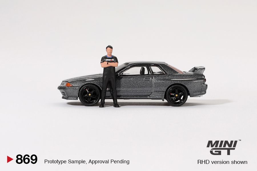 MINI GT 1/64 Nissan Skyline GT-R (R32) Nismo Gunmetal w/ Matsuda Figure (Tsugio Matsuda Collection) MGT00869-R