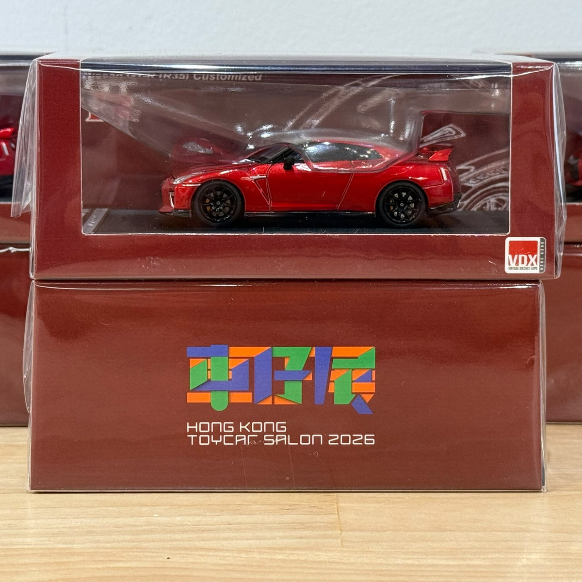 MOTORHELIX 1/64 Nissan GT‑R (R35) Customized Candy Red Hong Kong ToyCar Salon｜VDX Exclusive M63519DZ-PT